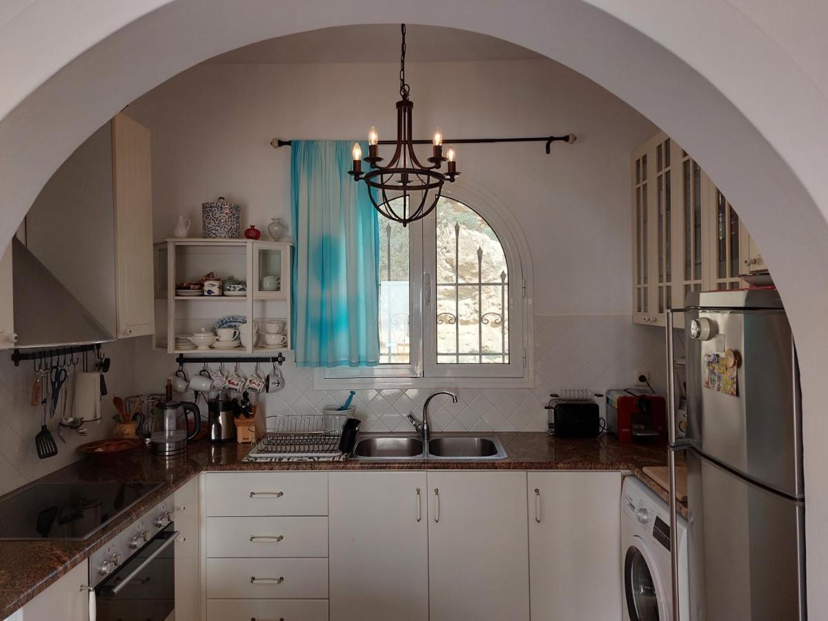Tranquil Villa With Sea View In Ammopi Karpathos Amoopi Zewnętrze zdjęcie